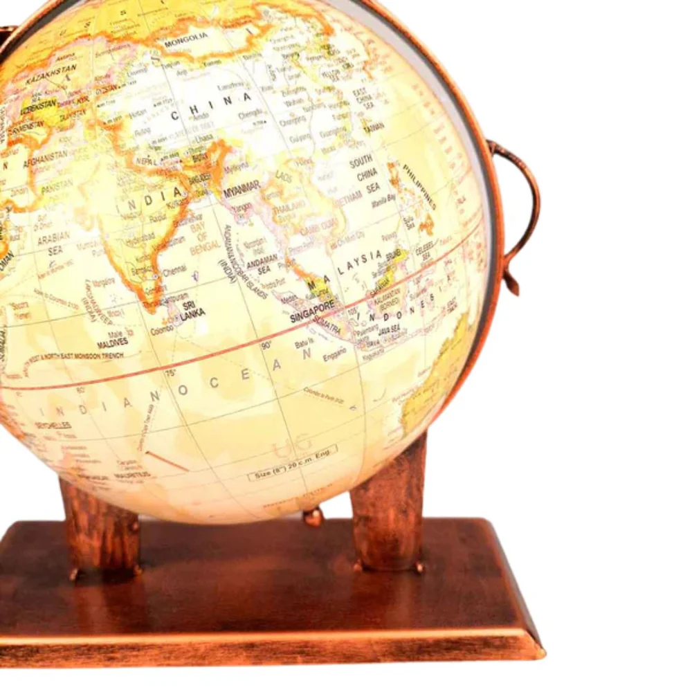 Moskai Elegant Elephant Globe Table Decor – Metallic Finish