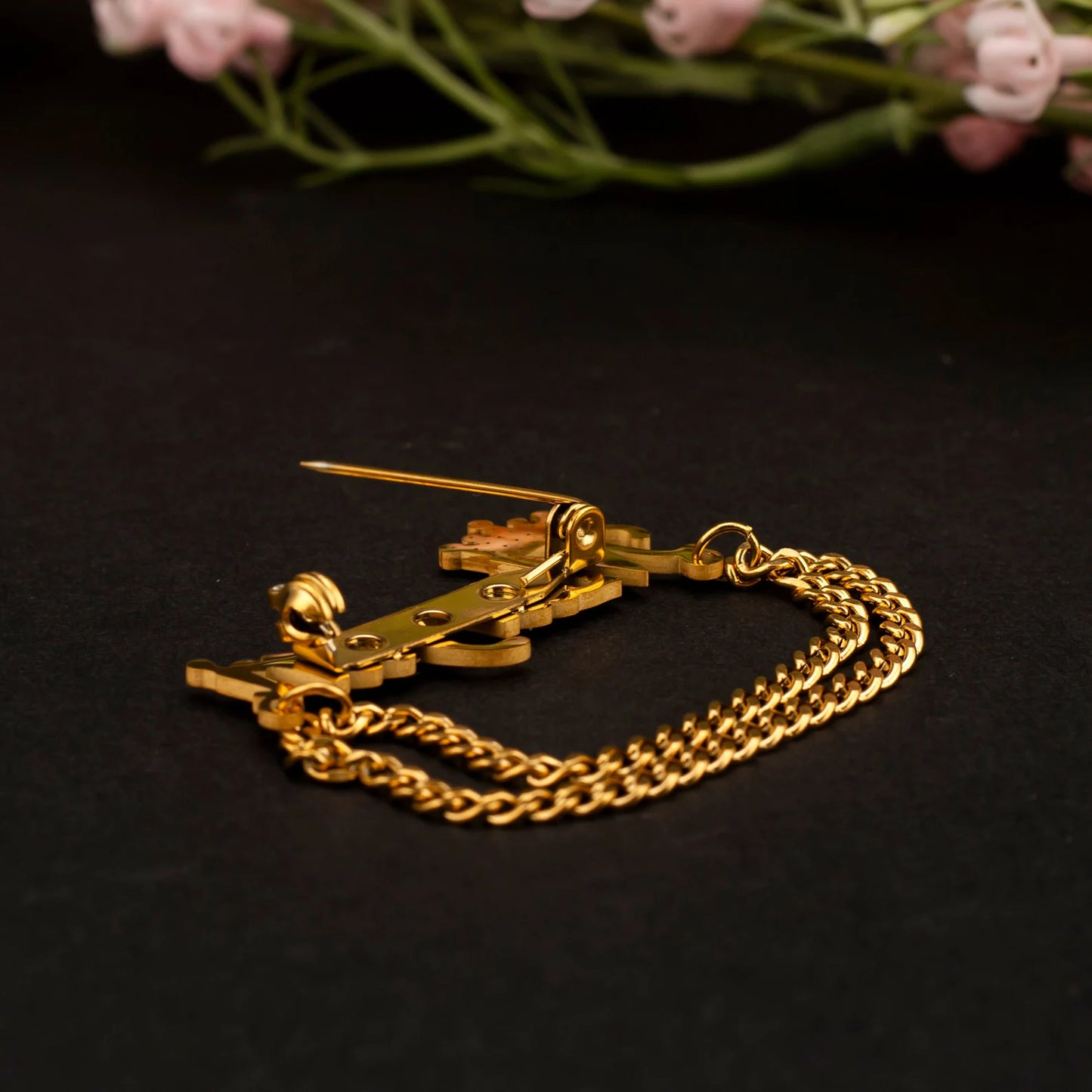 Moskai Personalized Crown Name Brooch with Chain