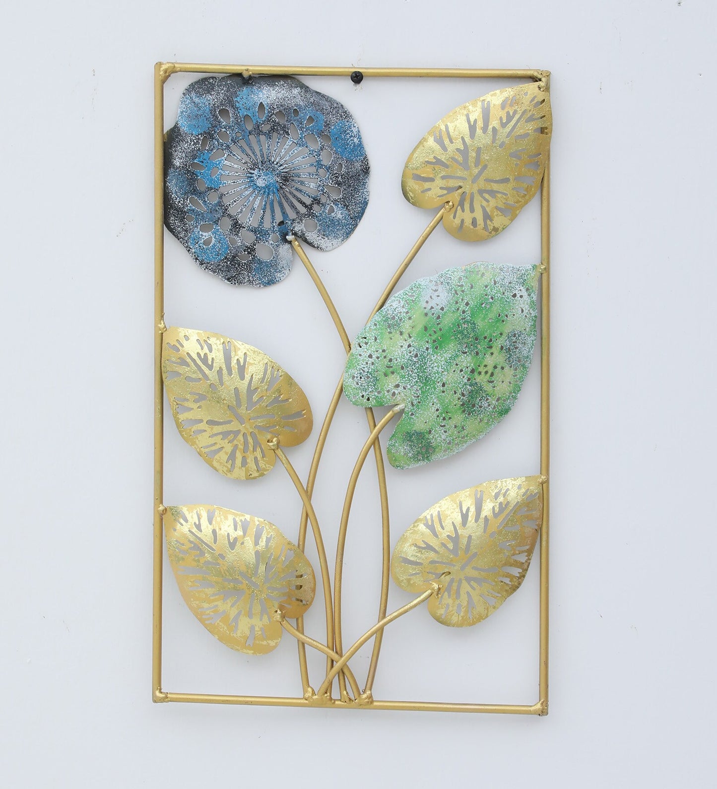 Moskai Metal Leaf Wall Hanging for Modern Home Interiors