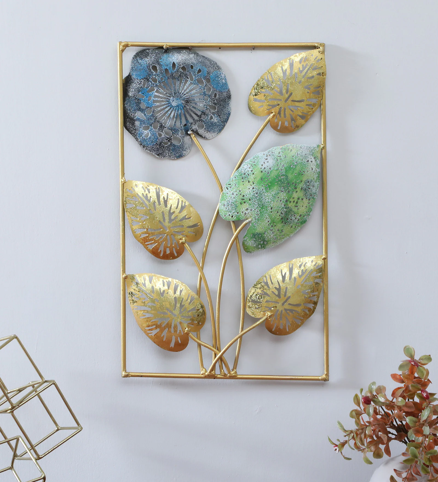 Moskai Metal Leaf Wall Hanging for Modern Home Interiors
