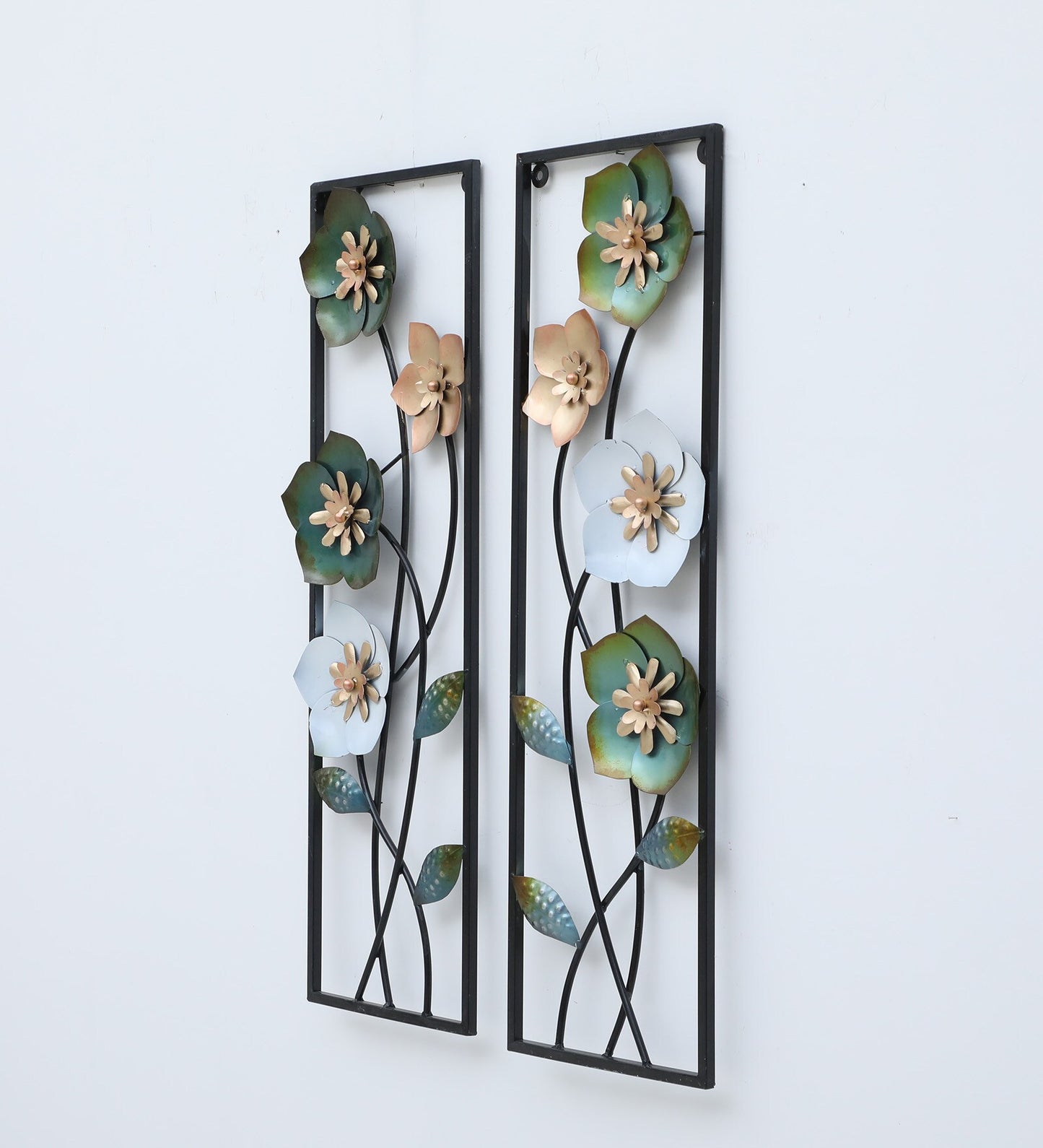 Mosaki Leaf Wall Décor | Elegant Metal Leaf Wall Art for Living Room