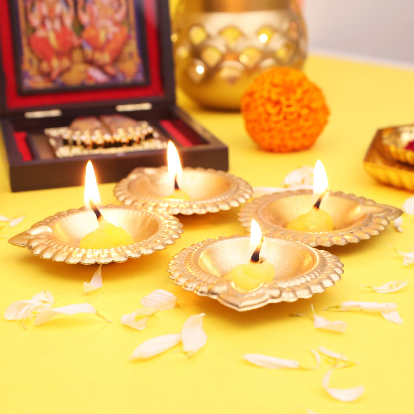 Moskai Set of 4 Golden Decorative Metal Diya