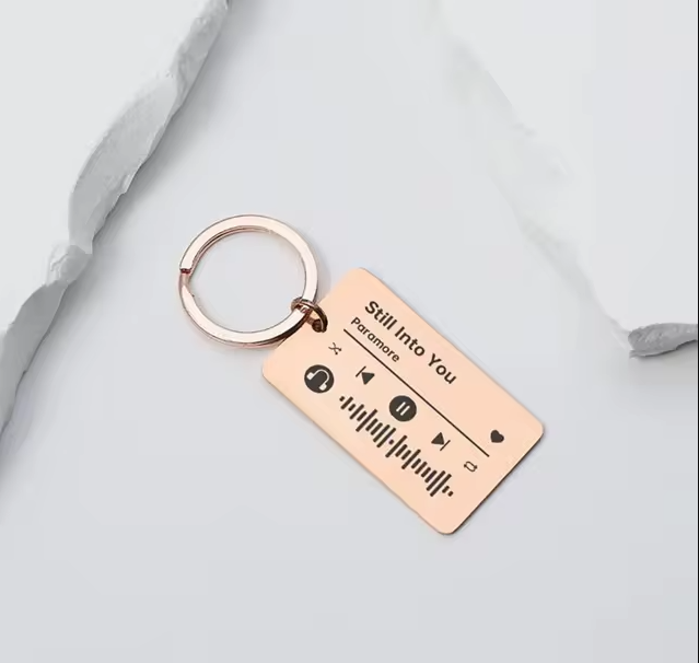 Moskai Custom Spotify Keychain with Song Name – Personalized Gift for Him or Her