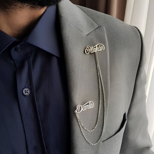 Personalized Couple Name Brooch – Custom Lapel Pin with Chain