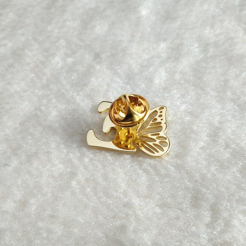 Personalized Butterfly Initial Brooch – Custom Lapel Pin Gift