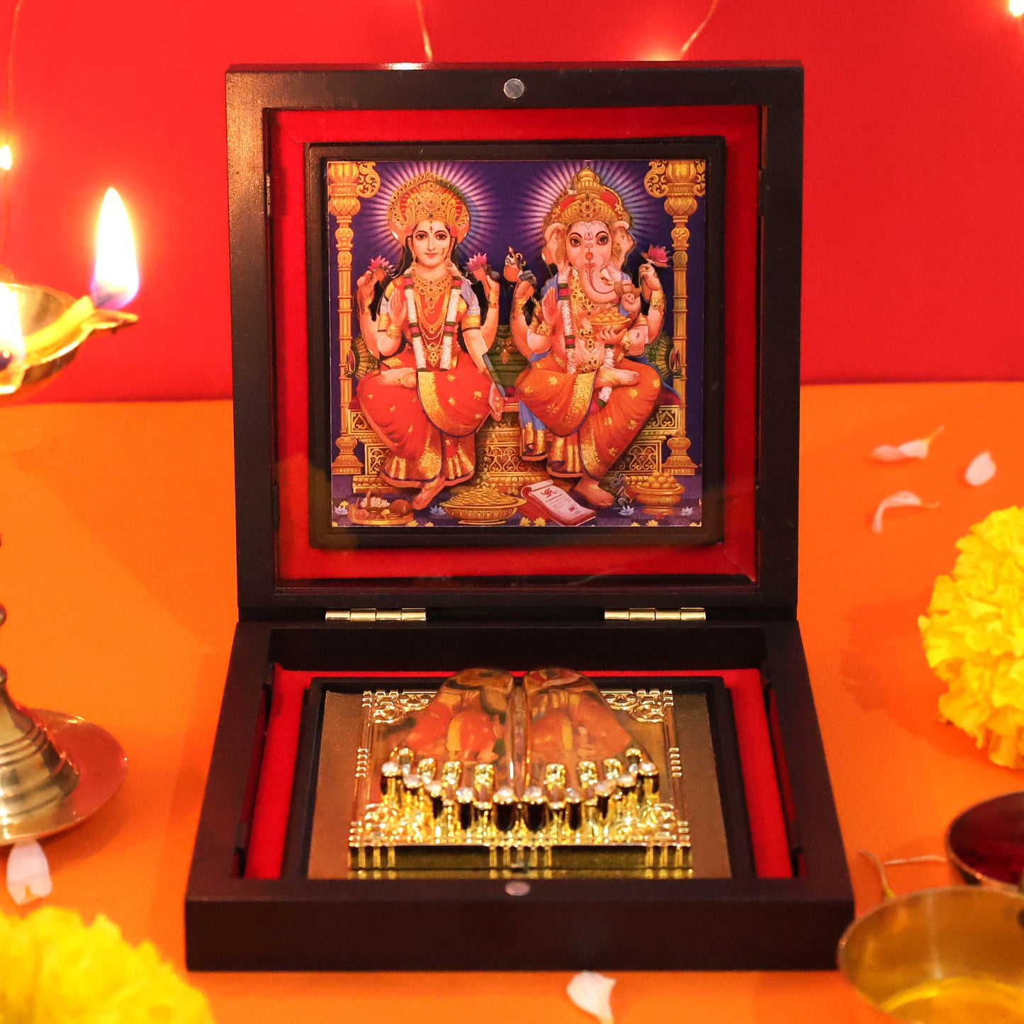 Moskai 3D Laxmi Ganesh Charan Paduka Box with Decorative Temple Frame