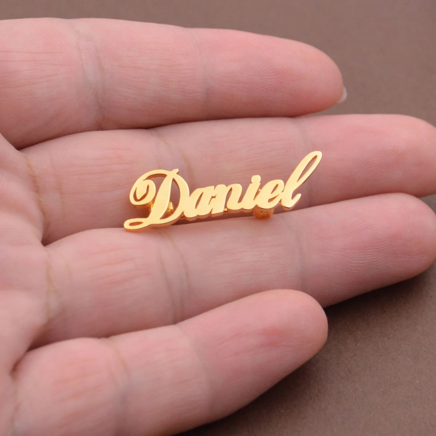 Personalized Gold Name Pin for Elegant Styling