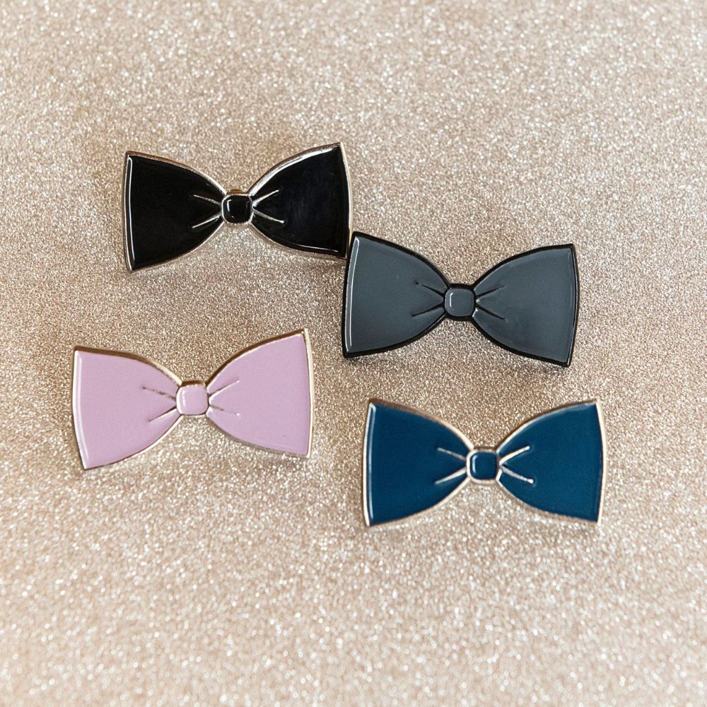 Moskai Bow Tie Enamel Pin – Stylish Tuxedo Style Lapel Pin for Men & Women