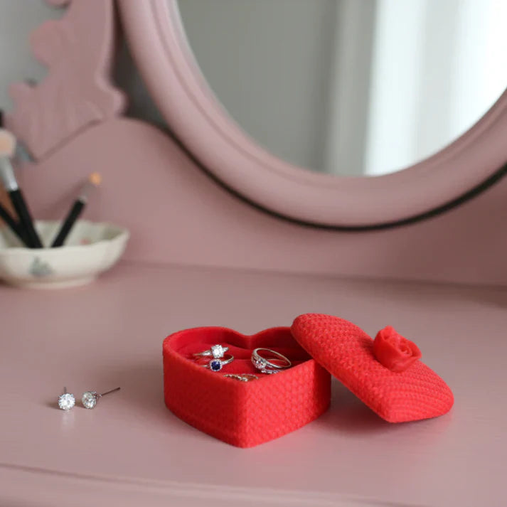 Romantic budget-friendly Valentine gift ideas for couples 2025