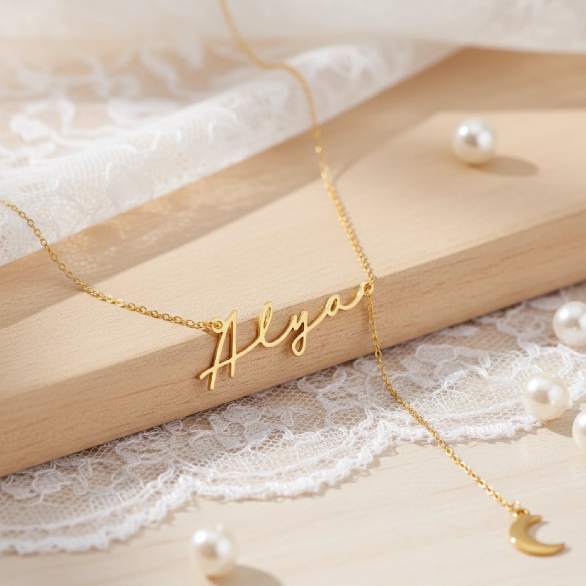 Custom Script Name & Crescent Moon Y-Lariat Necklace – Personalized Lariat Nameplate with Celestial Moon Charm