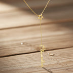 Custom Vertical Name & Star Charm Y-Lariat Necklace – Personalized Script Nameplate with Dainty Star Accent