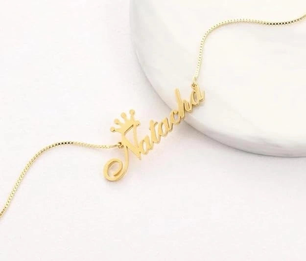 Crown Personalized Name Necklace - Custom Queen Crown Nameplate Pendant for Women