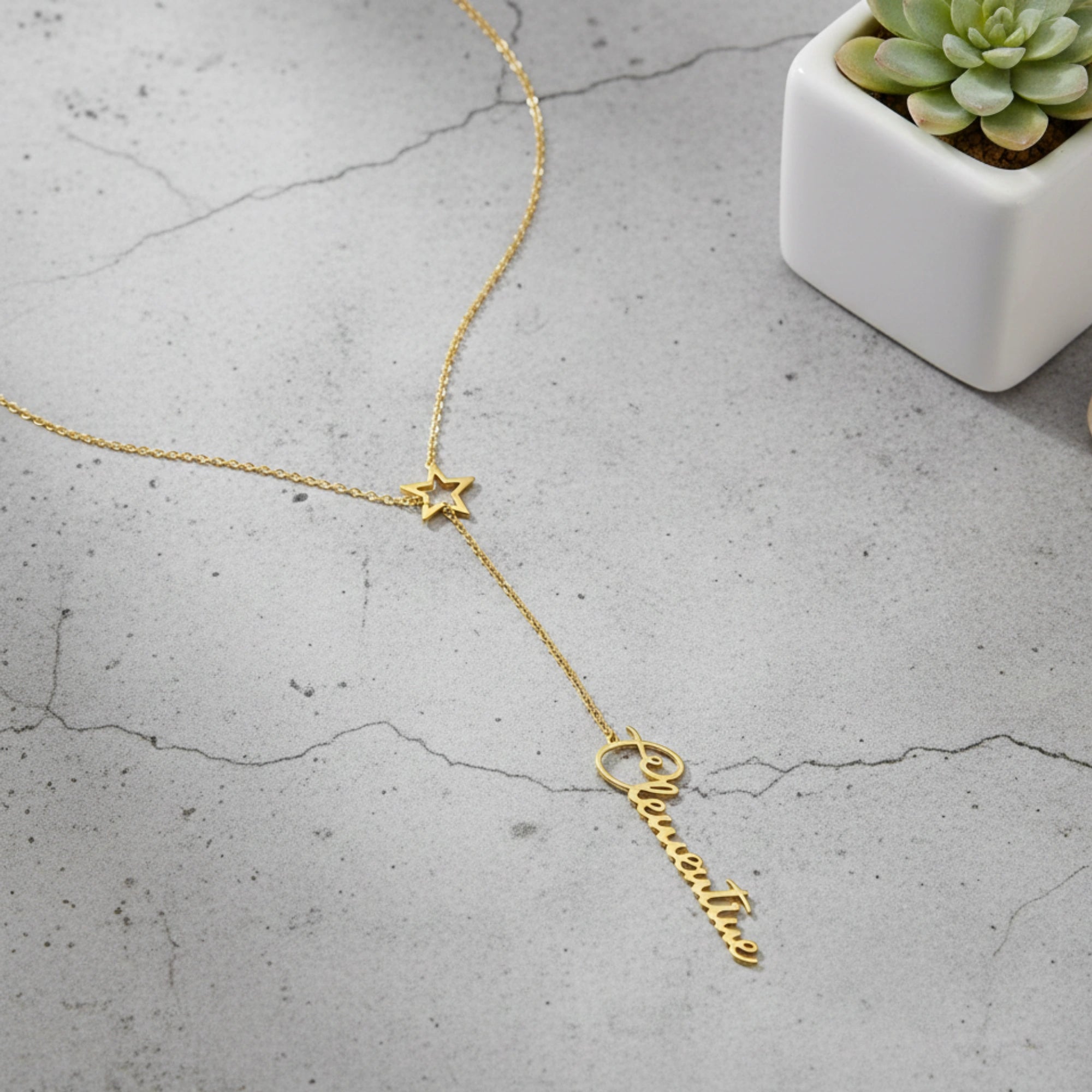 Custom Vertical Name & Star Charm Y-Lariat Necklace – Personalized Script Nameplate with Dainty Star Accent