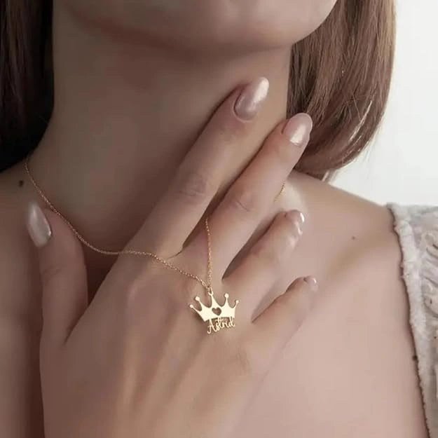 Personalized Queen Crown Name Necklace - Custom Engraved Royal Crown Pendant for Women