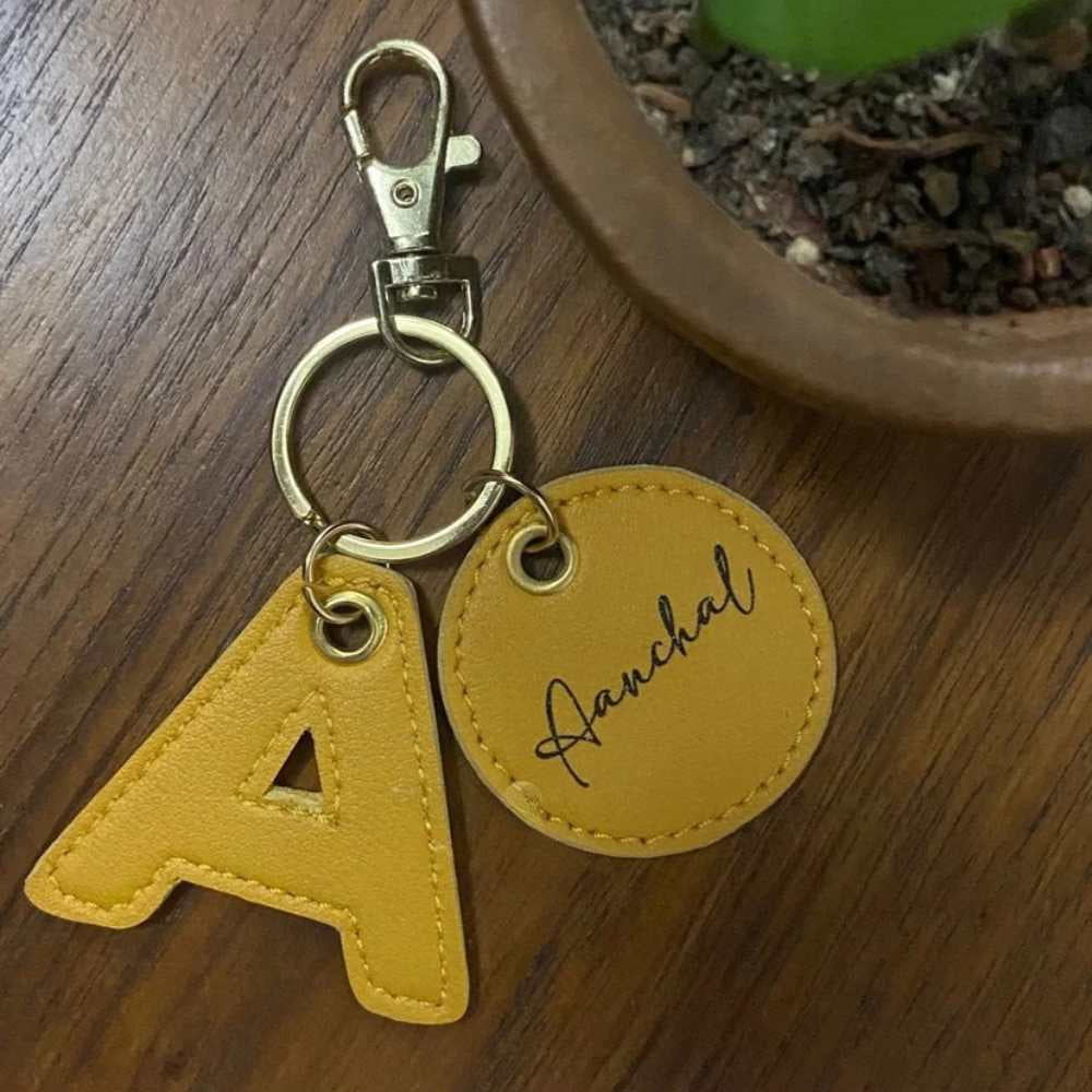 MOSKAI Personalised PU Leather Alphabet Keychain