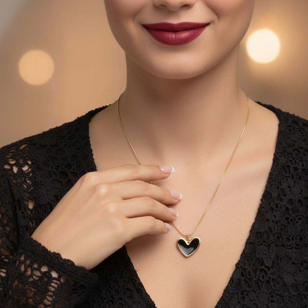 Moskai Elegant Black Enamel Heart Shape Pendant – For Girlfriend