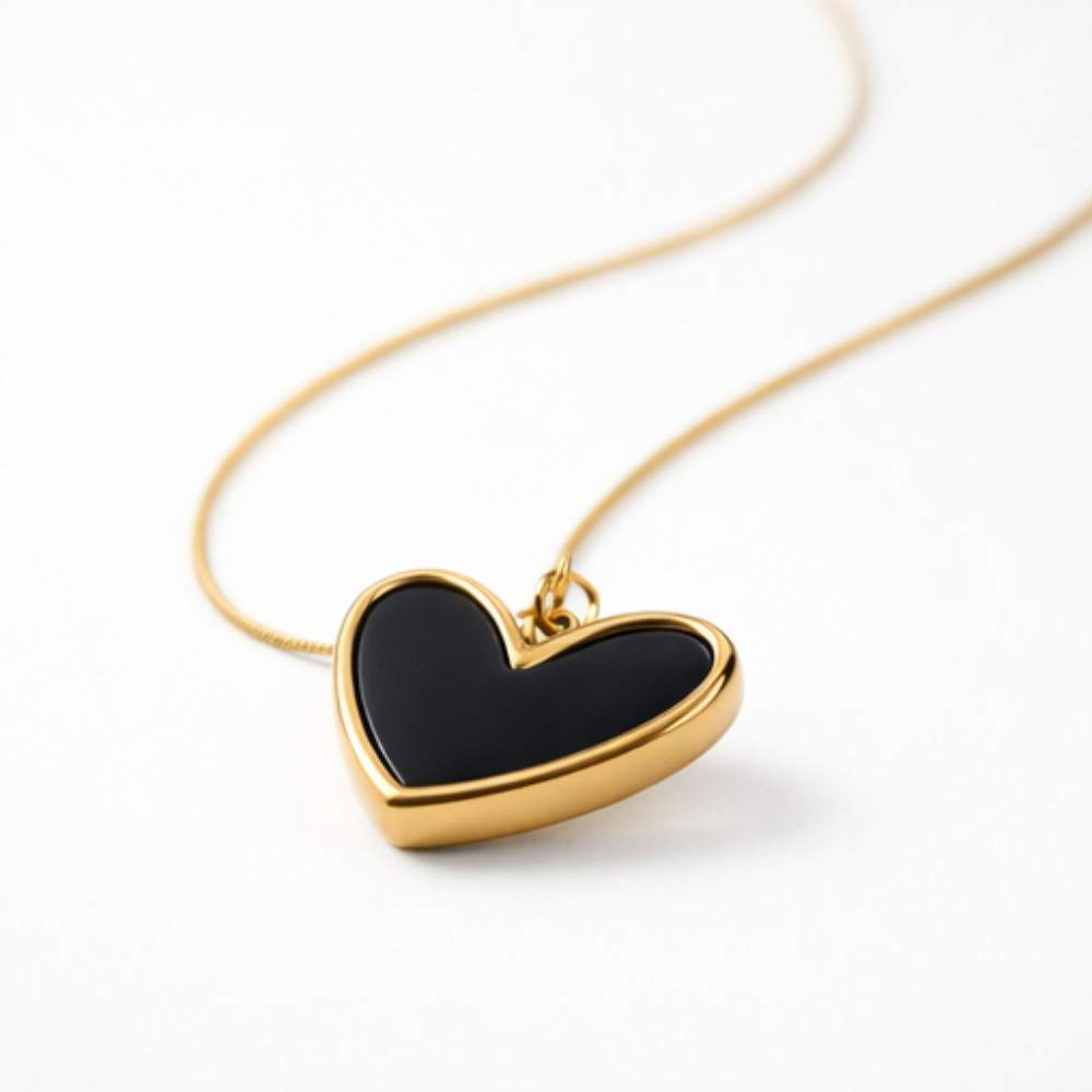Moskai Elegant Black Enamel Heart Shape Pendant – For Girlfriend