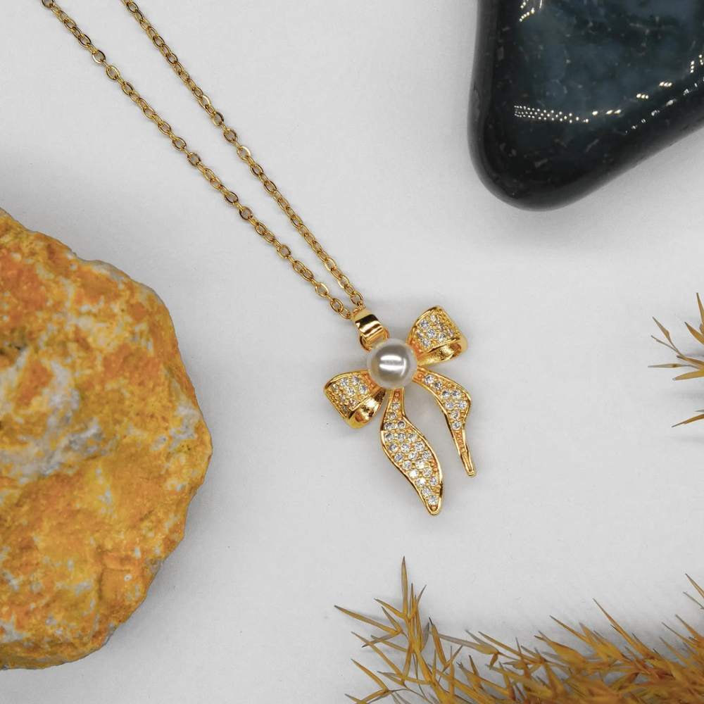 Moskai Elegant Bow Design Gold Pendant – For Girlfriend