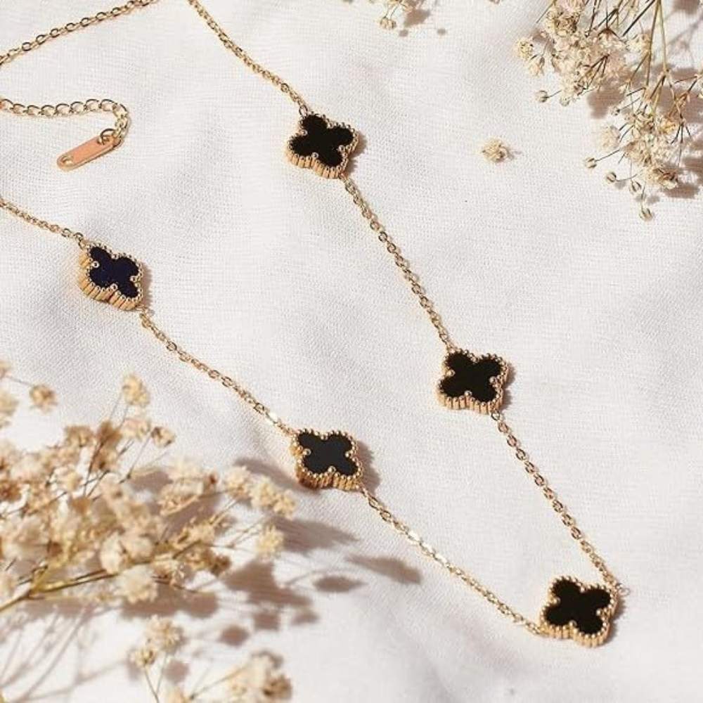 Moskai Elegant Clover Leaf Shape Pendant Necklace for Her