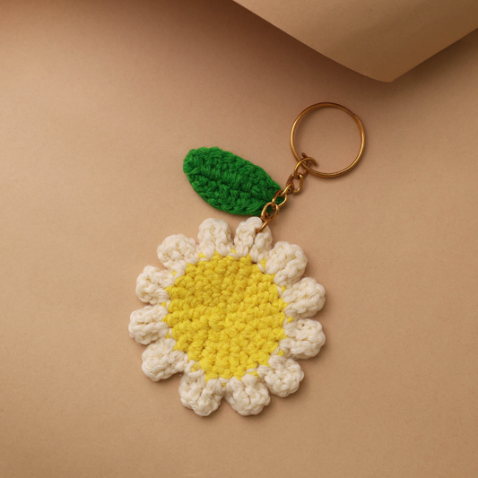 Moskai Crochet Daisy Flower Keychain | Cute Floral Bag Charm | Gift for Her