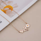 Personalized 3 Name Heart Necklace with Daisy Charm-- Custom Engraved Triple Nameplate Pendant for Women & Moms