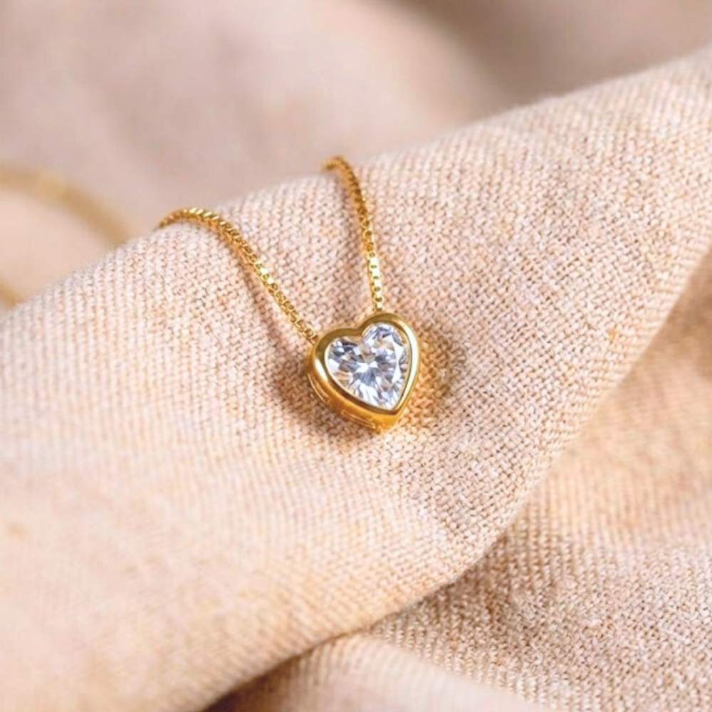 Moskai Minimal Diamond Heart Gold Plated Pendant – For Her