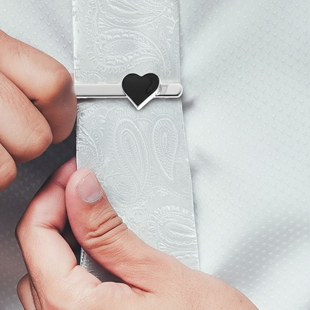 heart tie clip enamel design for men

tie clips for men romantic heart accessory

luxury tie clip heart motif for him

tie pin with enamel heart from Valentine collection

cufflinks and tie set styled heart tie bar clip

customised tie pin alternative heart design