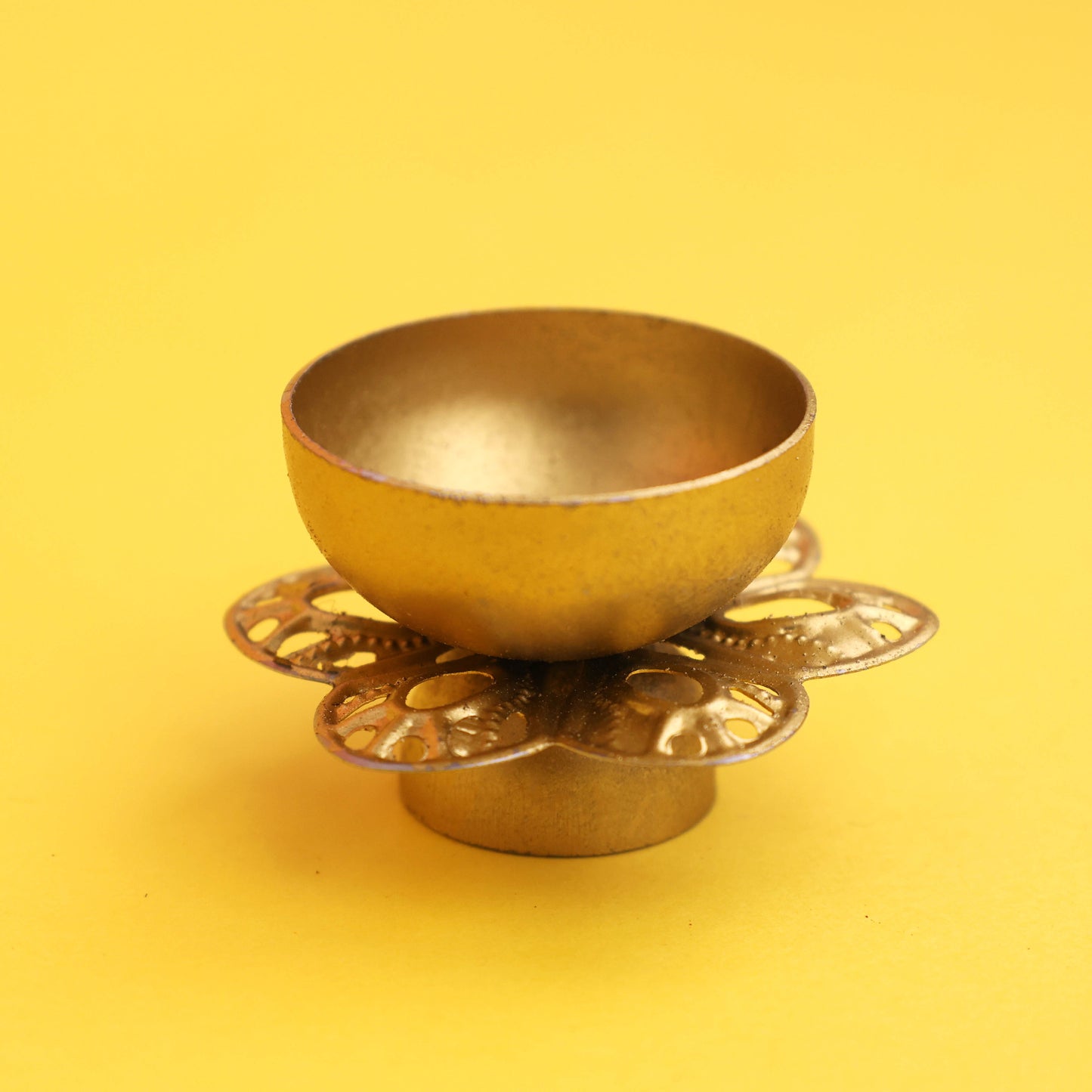 Moskai Metal Flower Diya | Set of 2 Decorative Tealight Holders