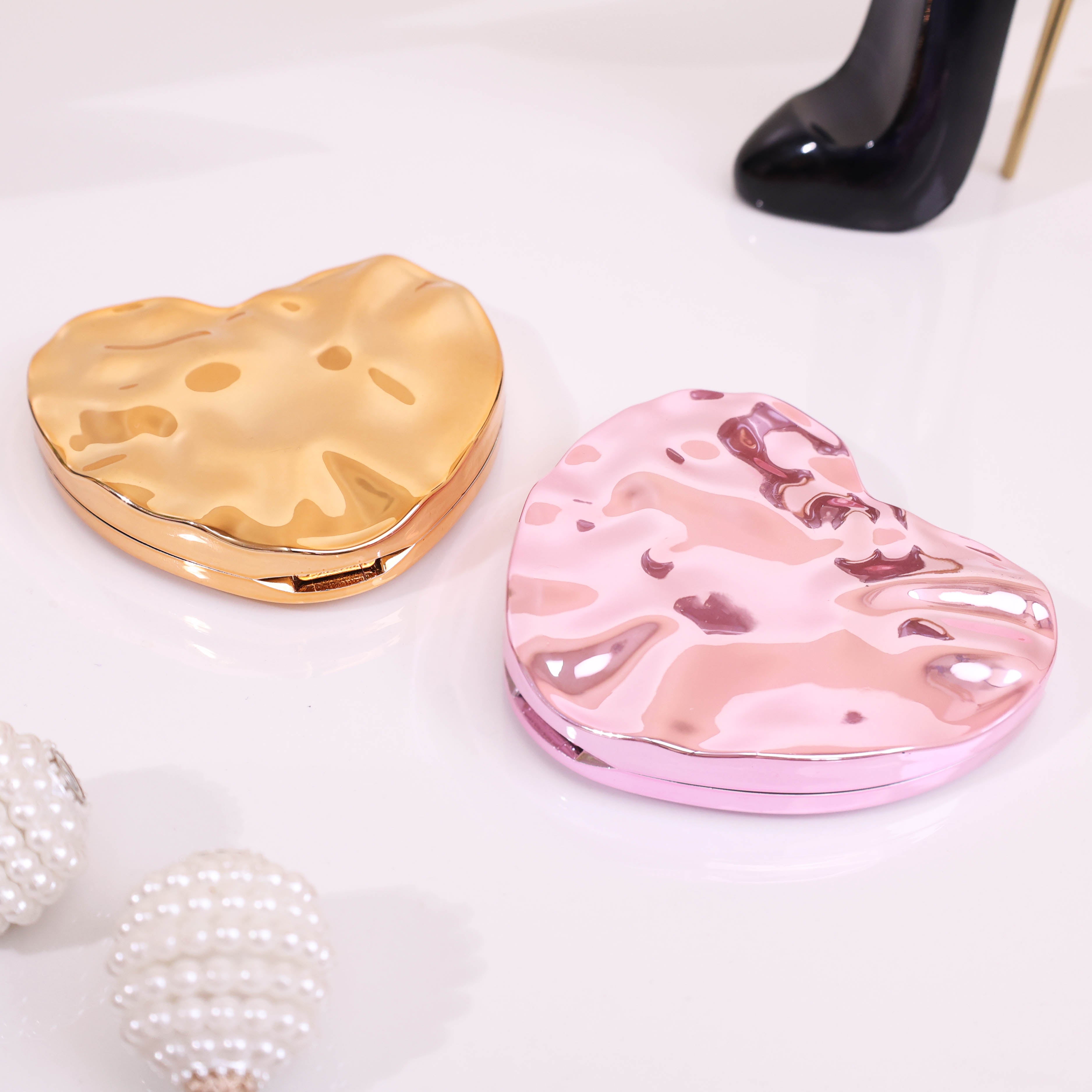 Elegant Hair Accessories Gift Set for Women – Satin Scrunchies, Plush Clips & Quilted Cosmetic Bag