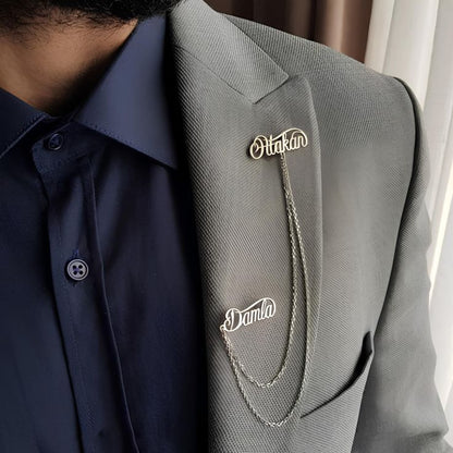Personalized Couple Name Brooch – Custom Lapel Pin with Chain