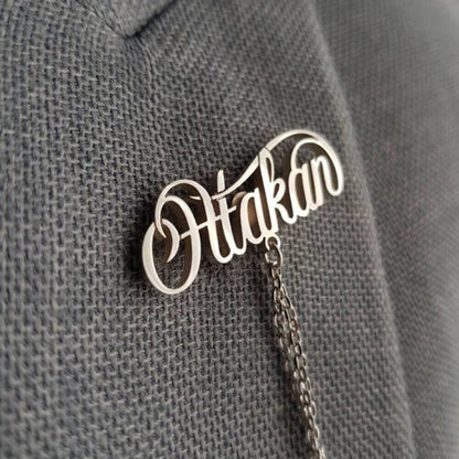 Personalized Couple Name Brooch – Custom Lapel Pin with Chain