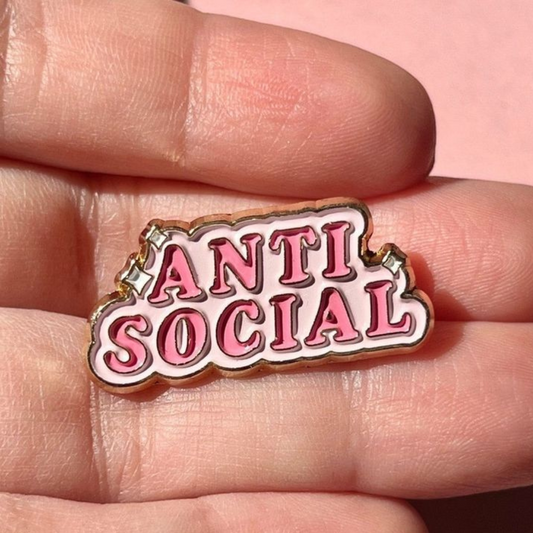 Anti Social Enamel Pin – Aesthetic Pink Badge for Introverts & Gen Z Vibes