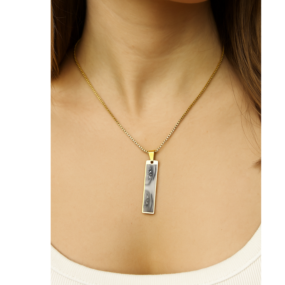 Moskai Customised Eye Pendant Necklace – Personalised Photo Jewelry For Women