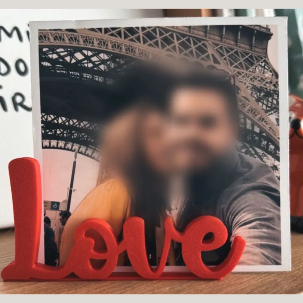Love Photo Stand – Romantic 3D Mini Photo Frame Decor for Valentine’s Day (5 cm)