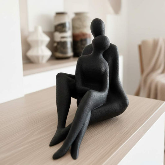 Moskai 3D Printed Couple Sculpture Showpiece – Modern Abstract Home Décor Statue