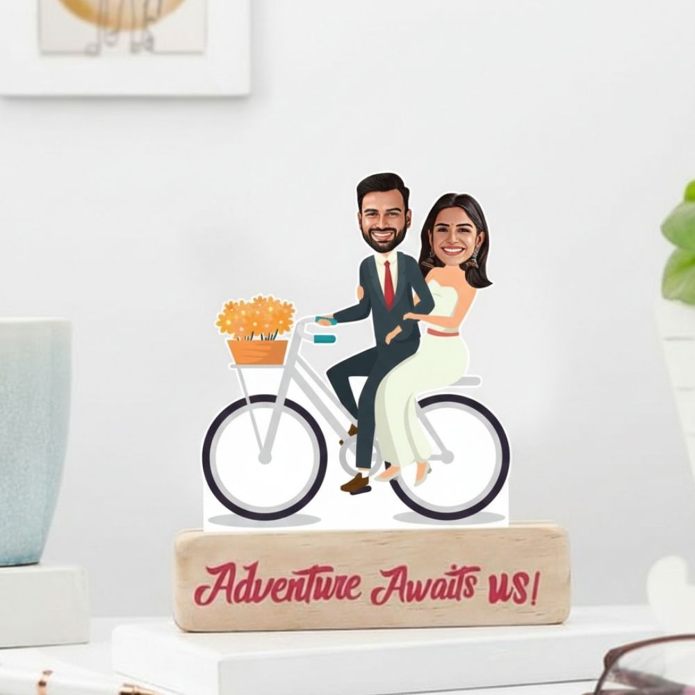 Personalized Valentine Love Couple Caricature Table Stand | Moskai