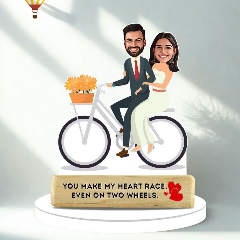 Personalized Valentine Love Couple Caricature Table Stand | Moskai