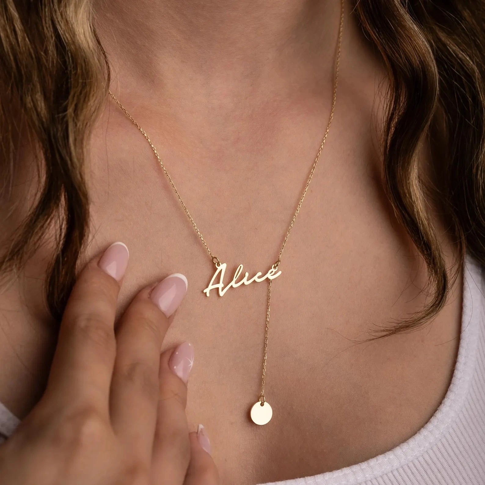 Personalised Signature Name & Initial Disc Y-Lariat Necklace – Personalized Lariat Nameplate with Alphabet Coin Drop