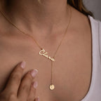 Personalised Signature Name & Initial Disc Y-Lariat Necklace – Personalized Lariat Nameplate with Alphabet Coin Drop