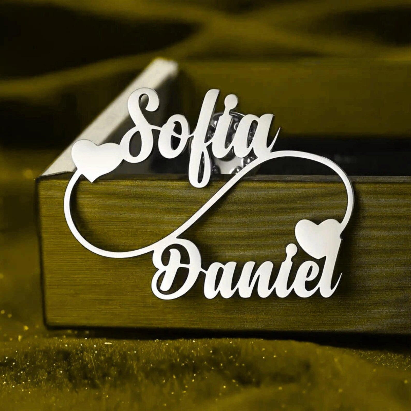 Infinity Love Personalized Couple Name Brooch for Anniversary & Wedding Gift