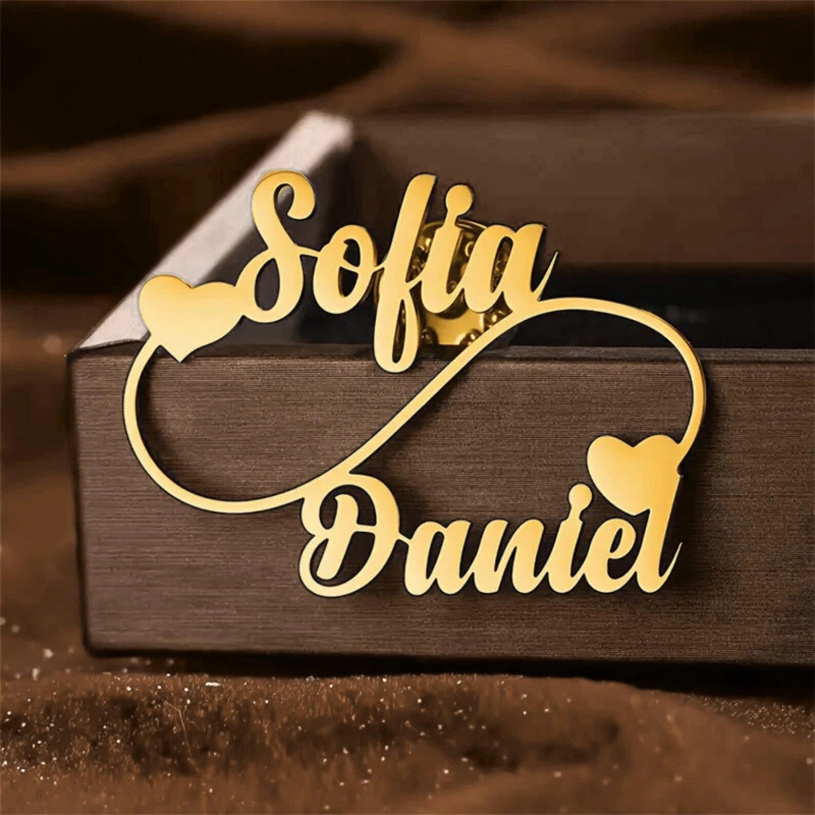 Infinity Love Personalized Couple Name Brooch for Anniversary & Wedding Gift